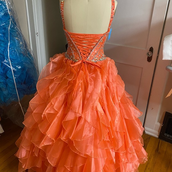 Ladies pageant gown/prom dress - Picture 9 of 12